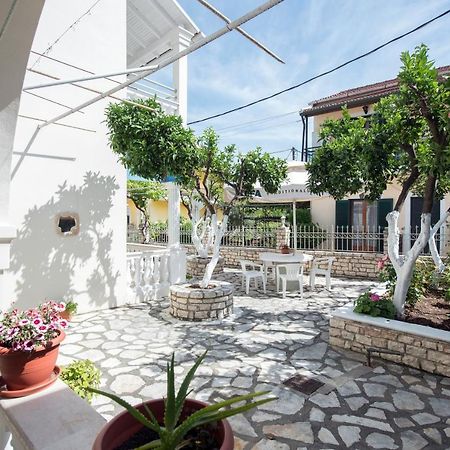 The Orange Garden Apartamento Kassiopi Exterior foto