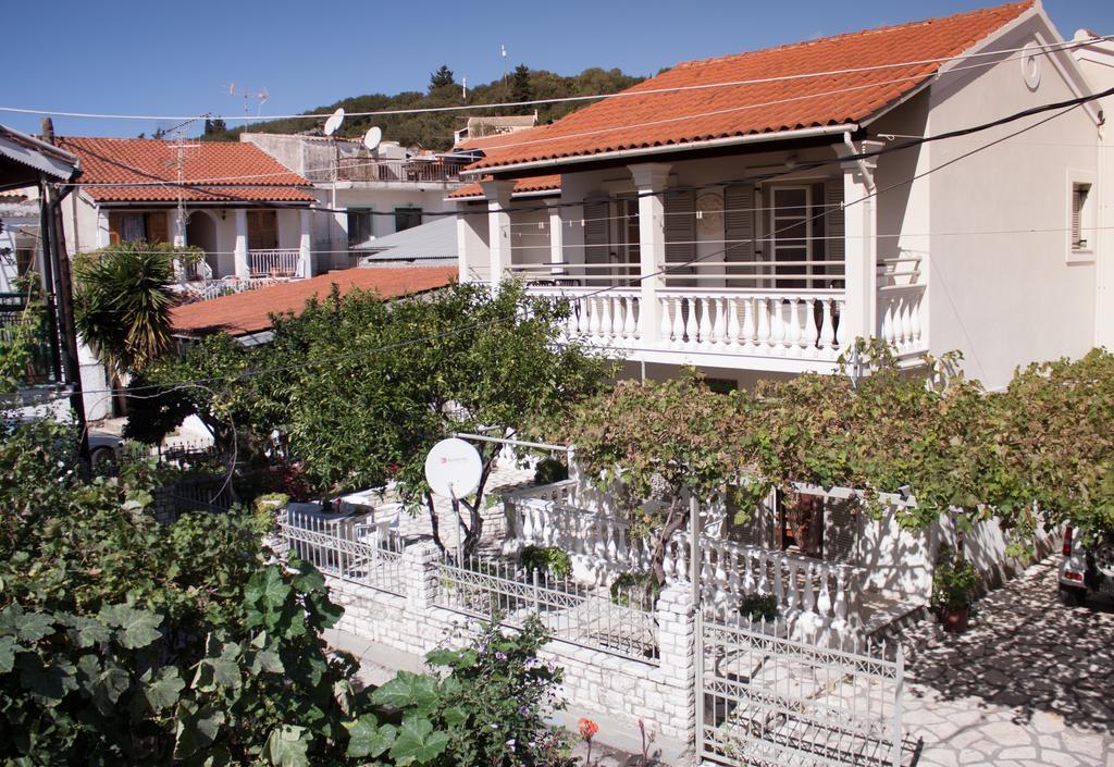 The Orange Garden Apartamento Kassiopi Exterior foto