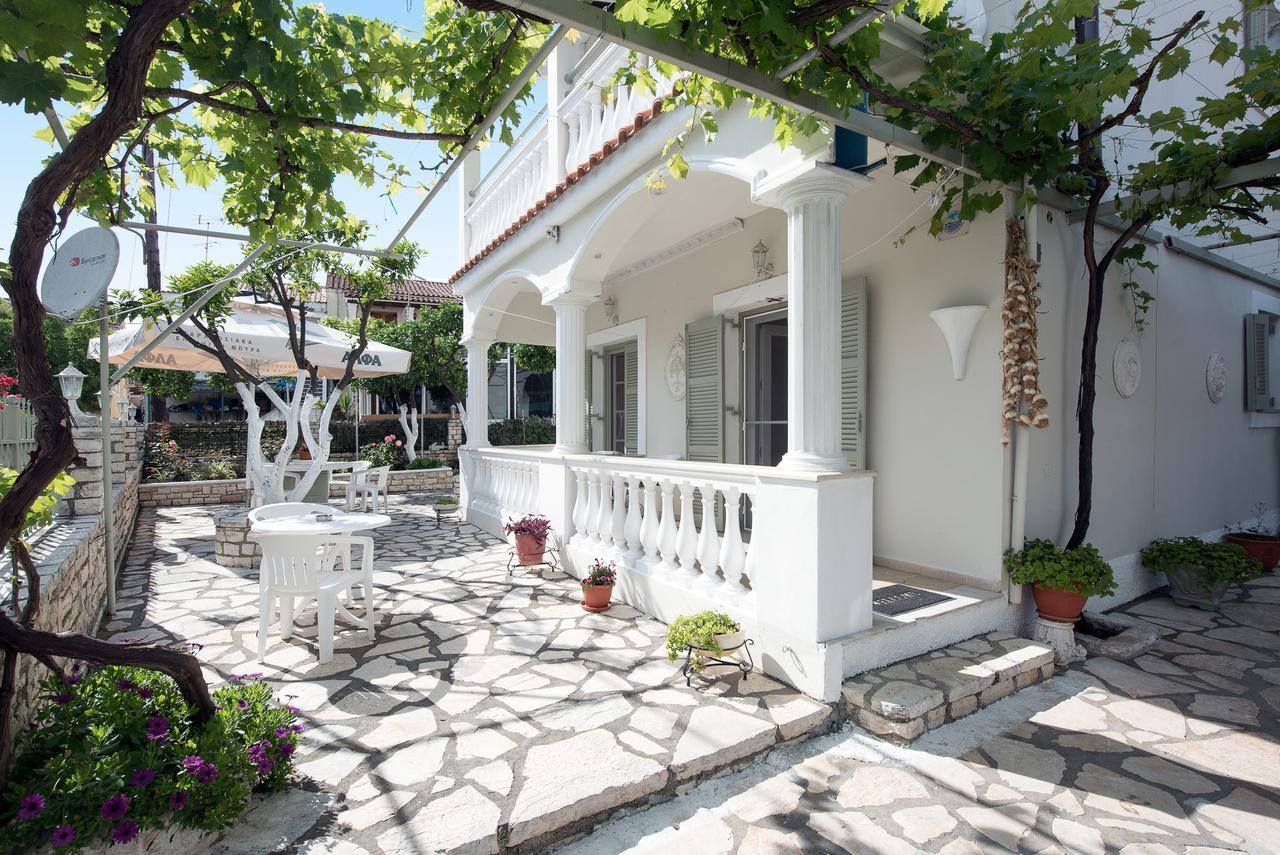 The Orange Garden Apartamento Kassiopi Exterior foto
